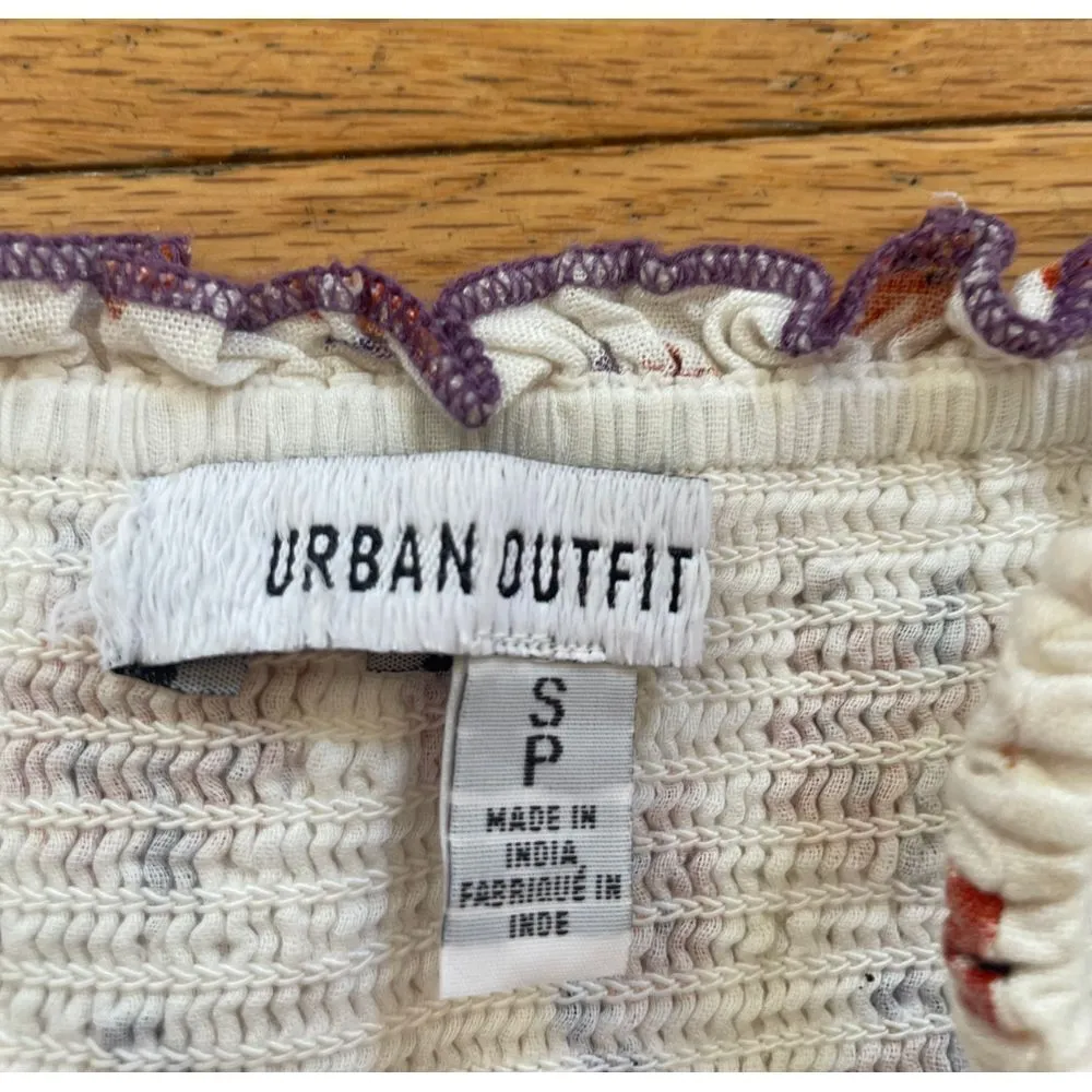 URBAN OUTFITTERS Betti Printed Linen Blend Romper Size small - Image 4