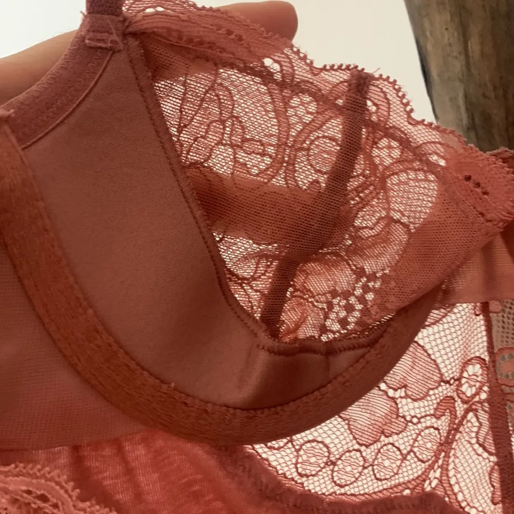 Delicate and soft lace peach pink Victoria’s Secret Slip Dress / Size XS - Image 6