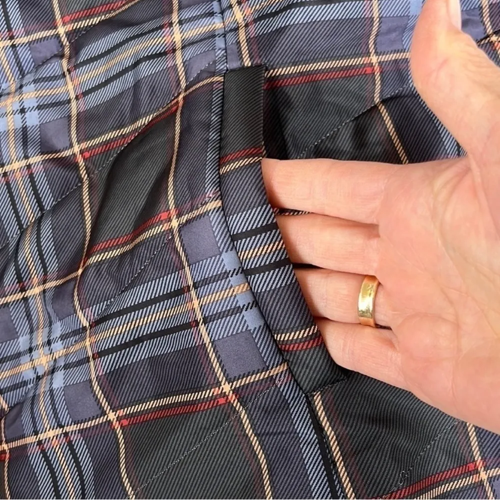 LIKE New CJ Banks Puffer Vest - Image 5