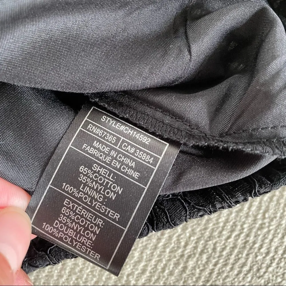 Cupcakes and Cashmere Cropped Lace Blouson Top Black S NWOT - Image 4