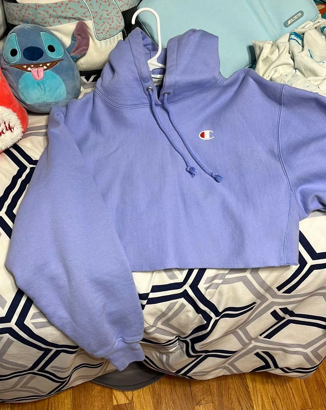 Cropped Sweatshirt - Image 3