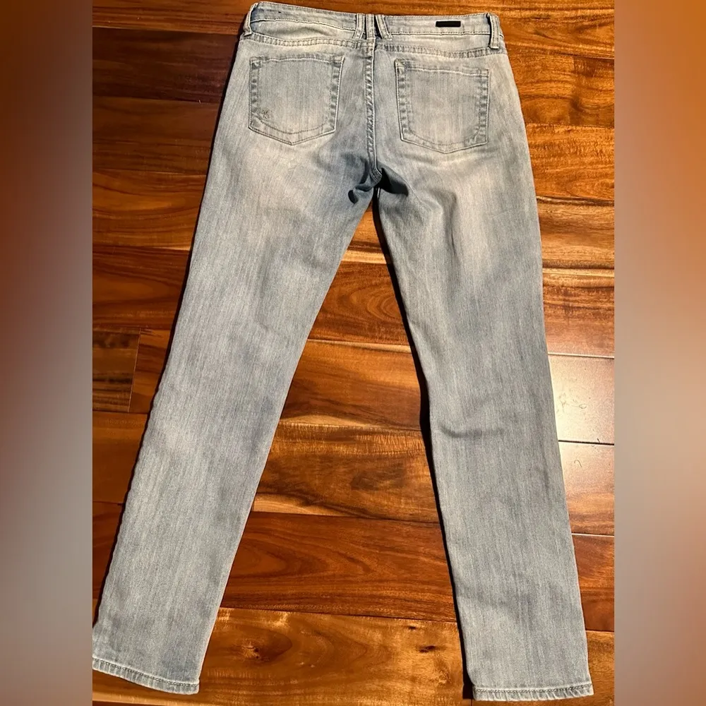 Kut from the Kloth Catherine Boyfriend Denim Jeans - Image 6