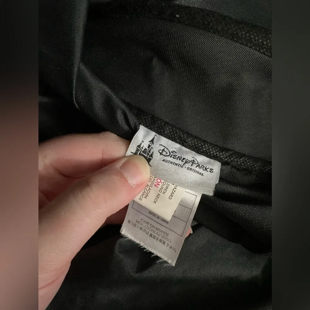 EUC Disney Parks Walt Disney World Mickey 1971 Vintage Red and Black Duffel Bag - Image 8