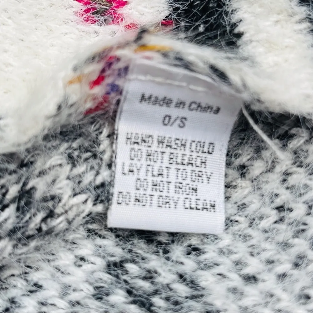 Akemi + Kin Southwest Pattern Pancho Sweater White Black One Size Fits Most - Image 6