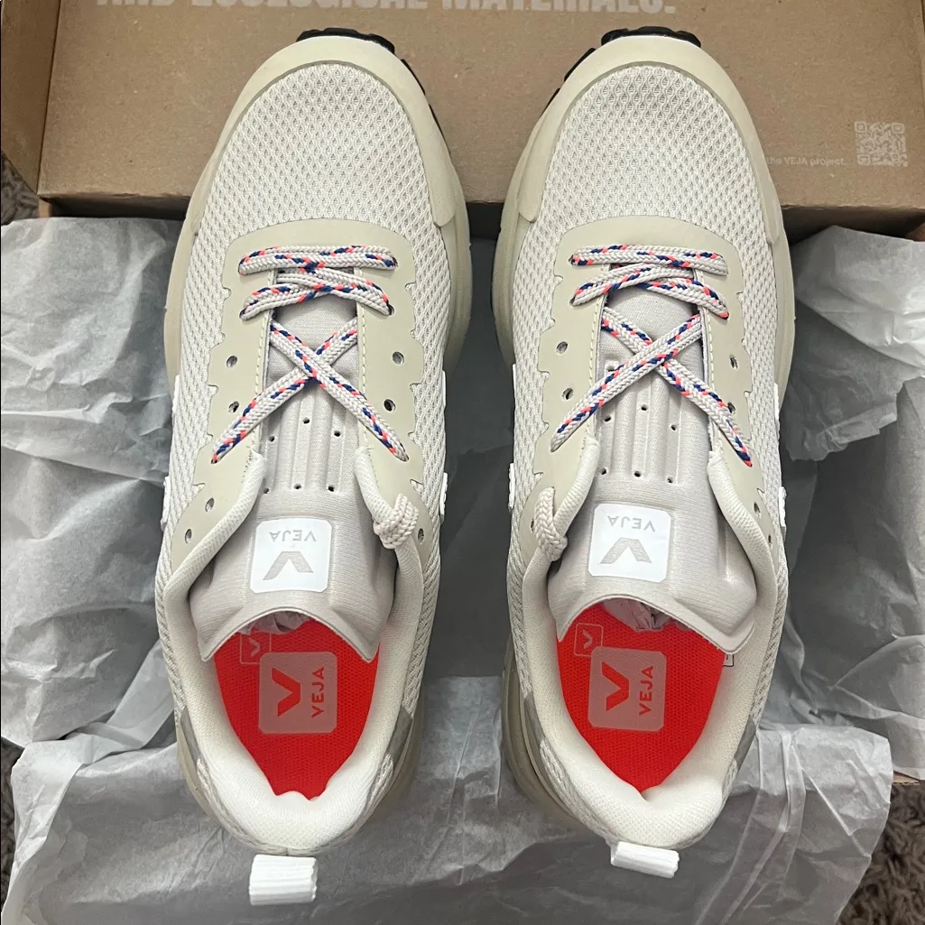 Veja Dekkan Alveomesh Sneakers in Natural White, Size 36, NEW in Box - Image 8