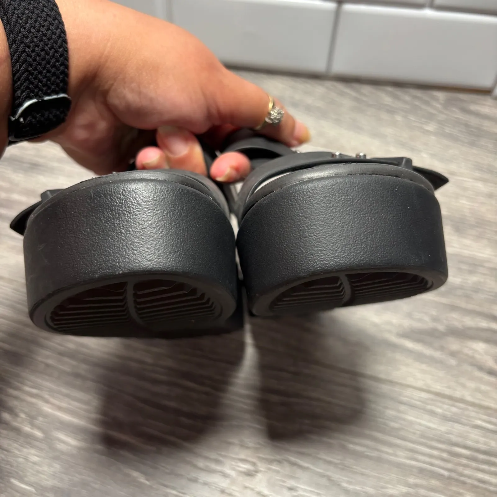 CROCS Black Brooklyn Buckle Wedge Sandal Women's 4 - Image 6