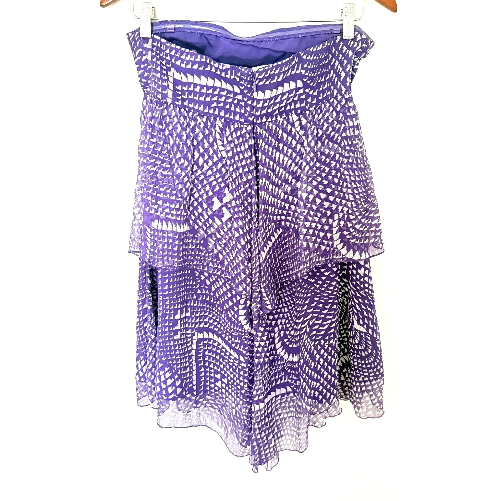 Y2K BCBG Max Azria Silk Strapless Mini Dress Purple Wisteria Print Tiered Sz S - Image 3