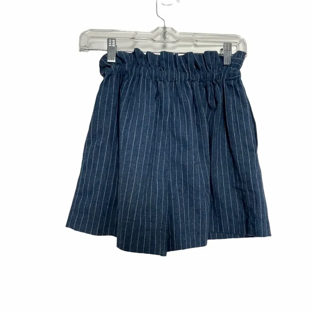 Aqua Paperbag Pin Striped Tie Waist Shorts Navy Size Small - Image 9