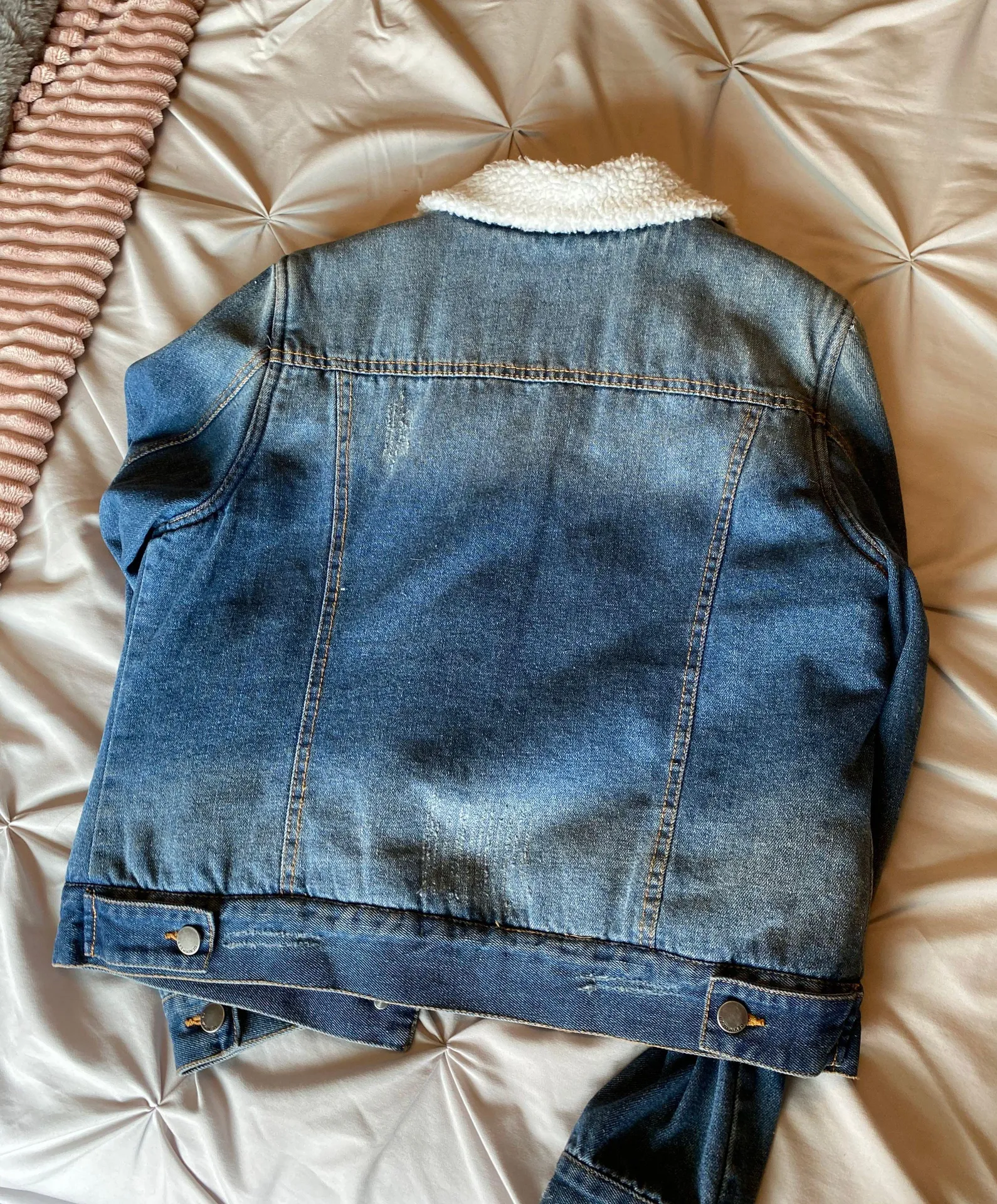 fuzzy jean jacket Size L - Image 2