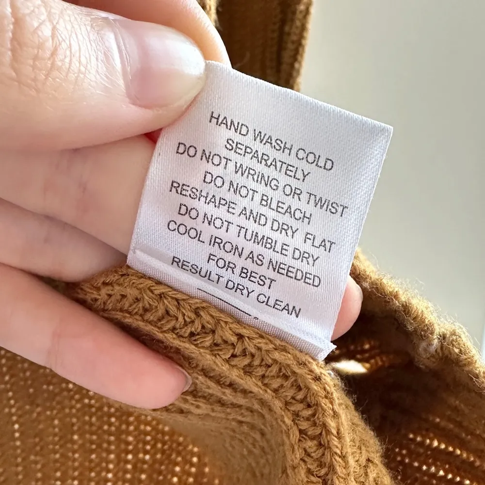 Pink Rose Gold Cable Knit Sweater, Crewneck Sweater, Size Medium - Image 11