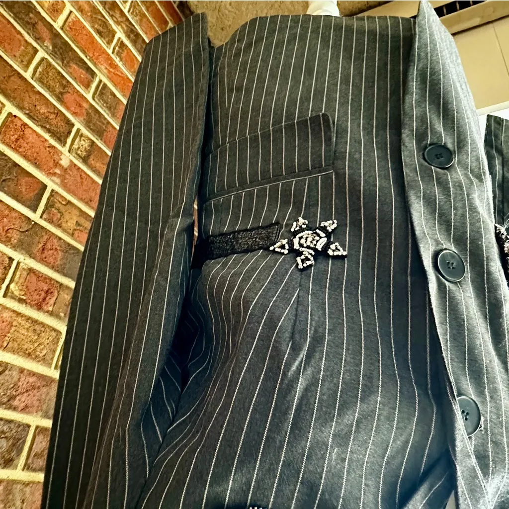 Romeo & Juliet Couture Black Pinstripe Blazer with Embellishments Elegant Goth - Image 7