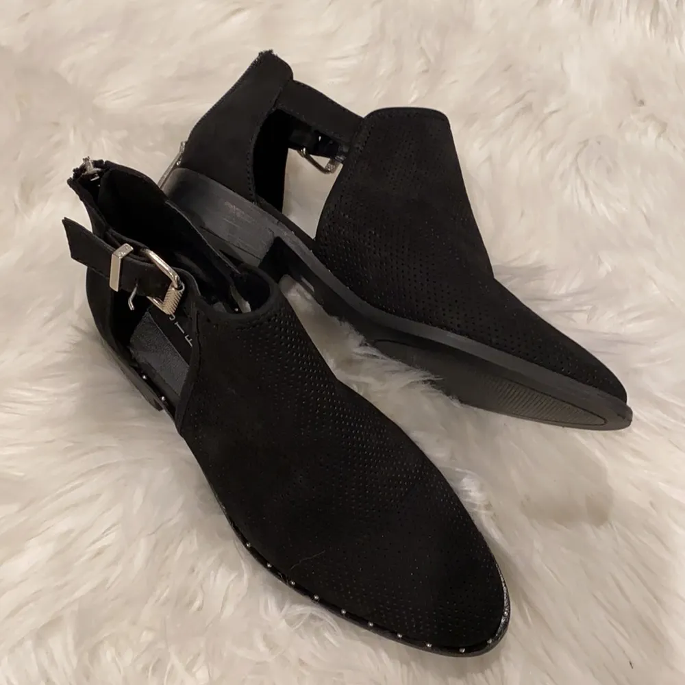 Steven by Steve Madden Cirsi Black Ankle Bootie - Image 12