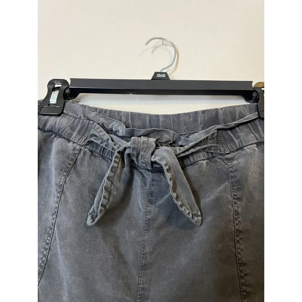 Aerie Grey Lyocell Shorts Womens Sz M Paper Bag Waist Soft Vacation - Image 3