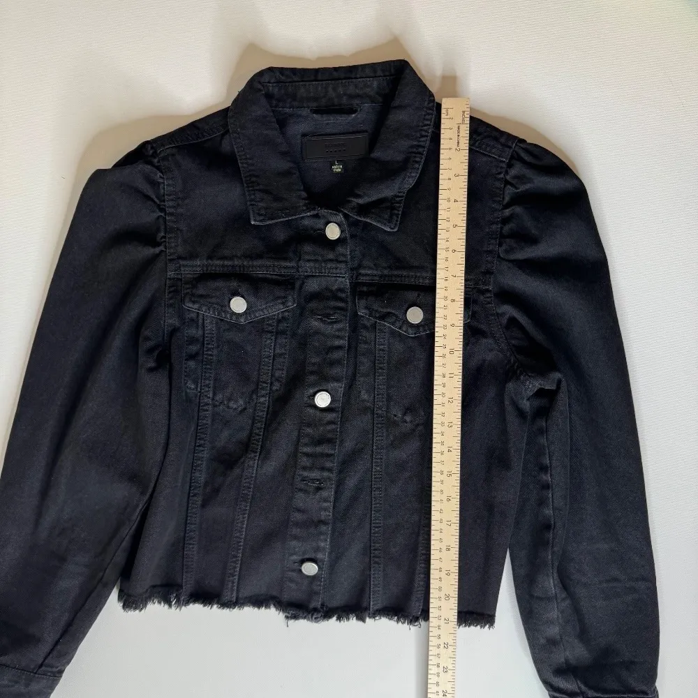 Blank NYC Black Denim‎ Jacket Sz L Puff Sleeve Frayed Hem Cropped Grunge Goth - Image 11
