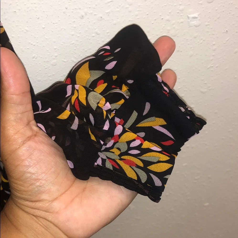 108. Cabi Black Fiesta Blouse size large - Image 7