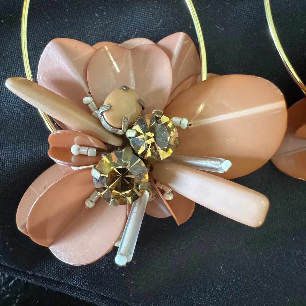 Mignonne Gavigan Haley Pink Flower Swing Earrings w Jewelry Pouch - Image 3