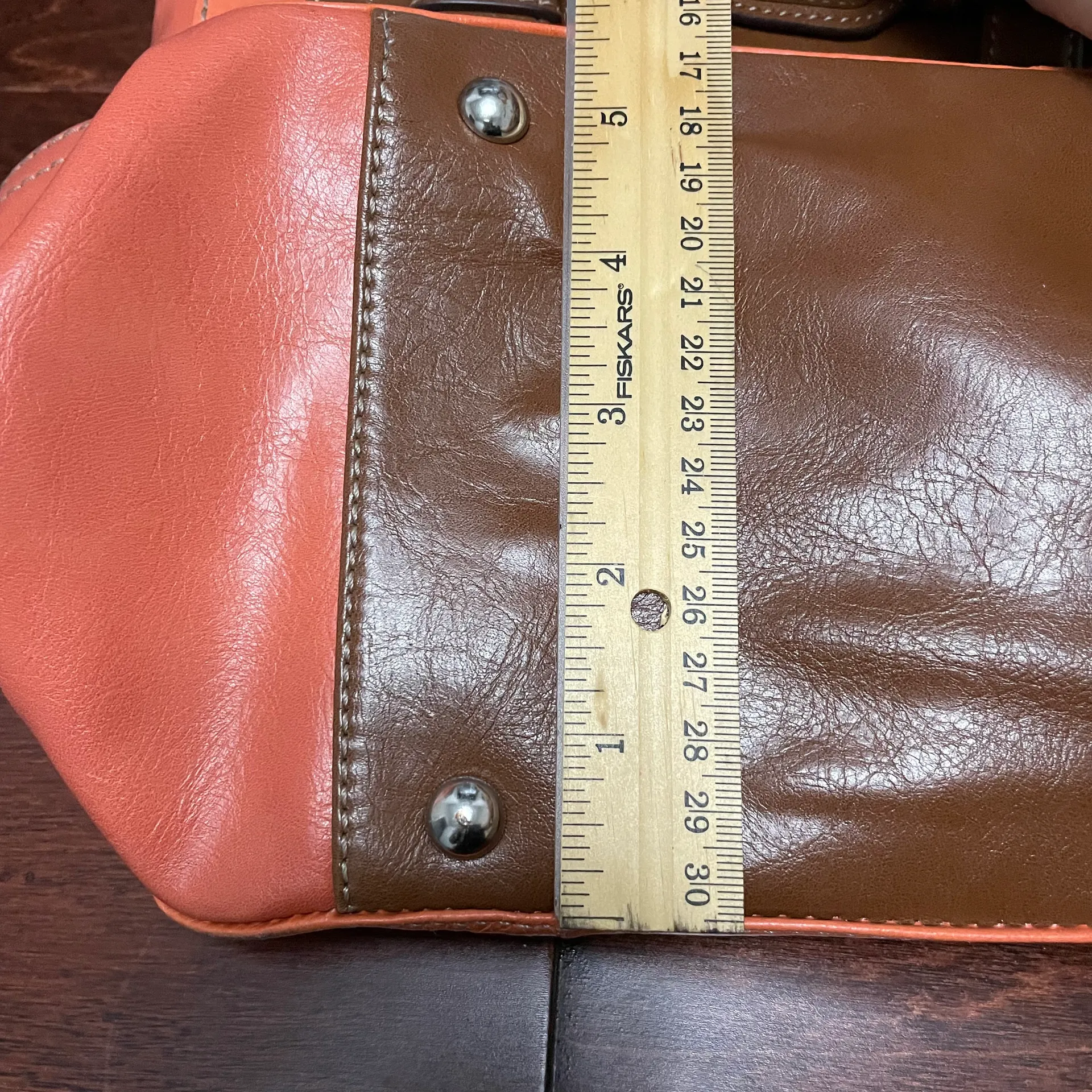 Tignanella Tignanello Burnt Orange and Brown Leather Shoulder Handbag - Image 17