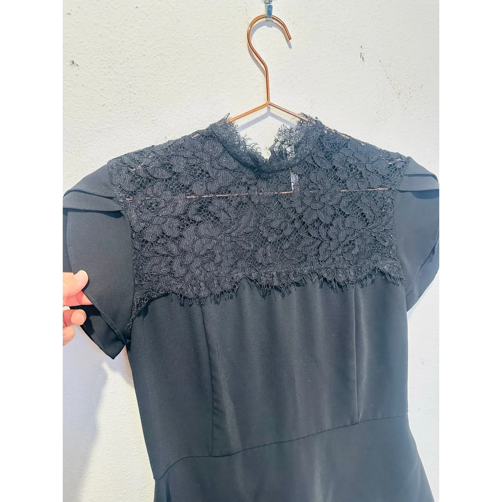 AMANDA UPRICHARD Black Lace Detailing High Neckline Chateau Top size Small - Image 9