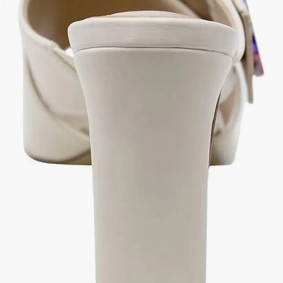 Charles David Cream Heels for Chic Elegance - Image 2