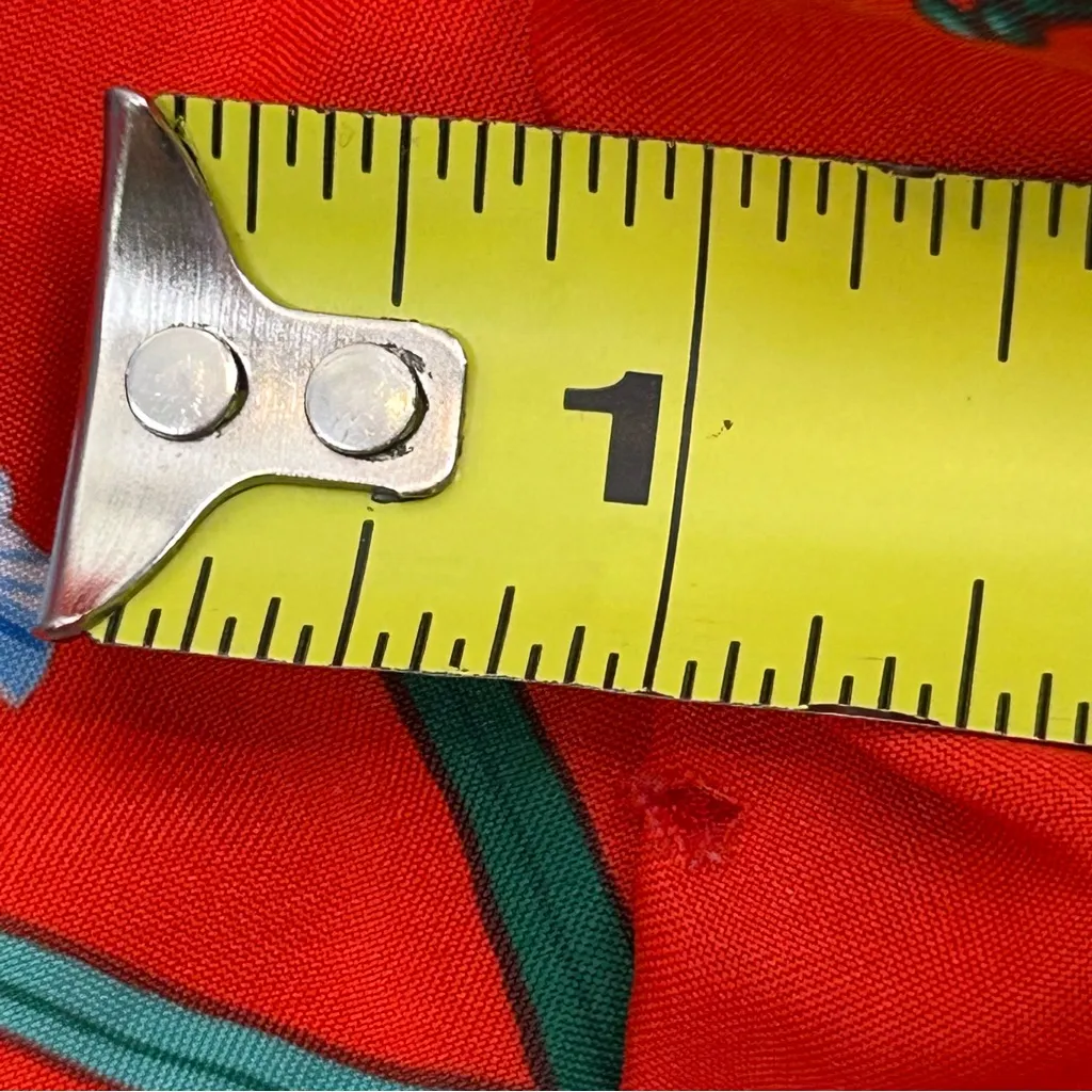 Vintage Made in Hawaii Muumuu Floral Hibiscus Print with Pockets - Image 9