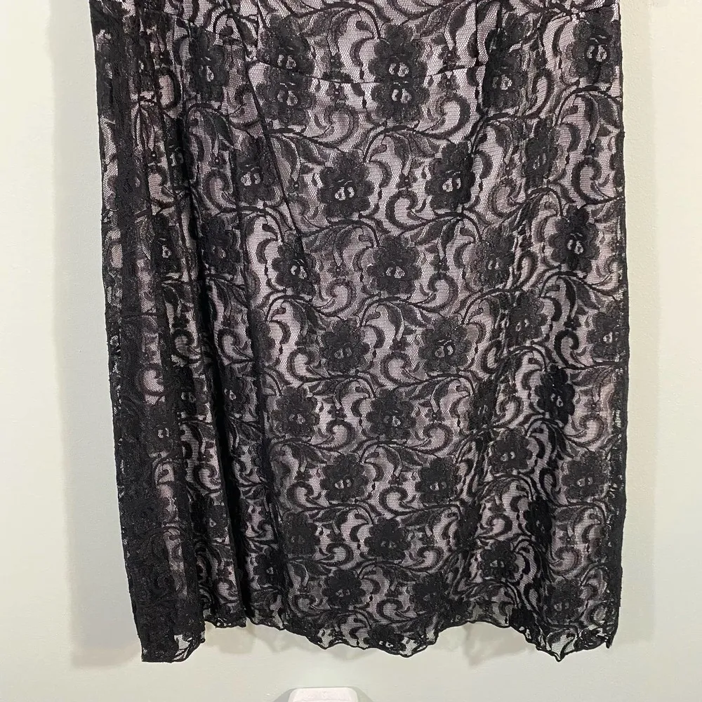 Torrid Women's Black Floral Lace Sleeveless Skater Dress Size 16 - Image 3