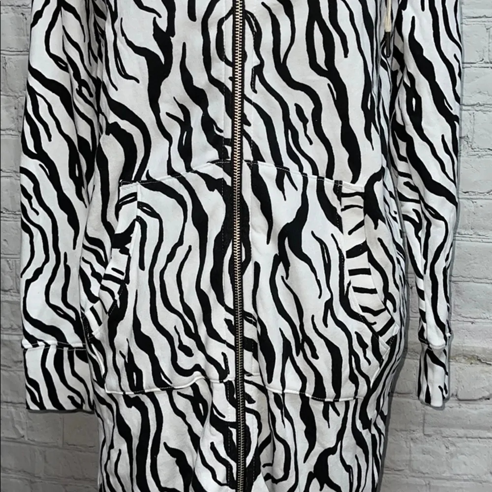 N: Philanthropy White Zebra Hoodie Dress Sz Small - Image 10