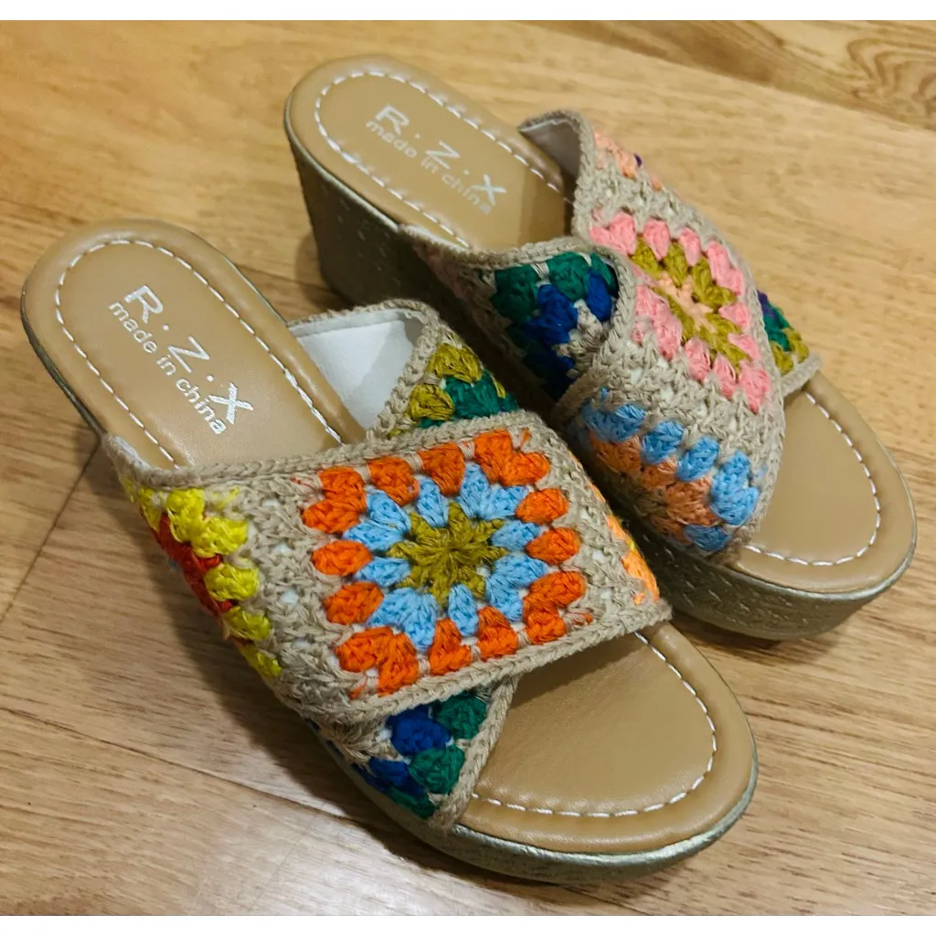 Granny square Multicolor Crochet Wedge Sandals Size 6.5 Gold - Image 2