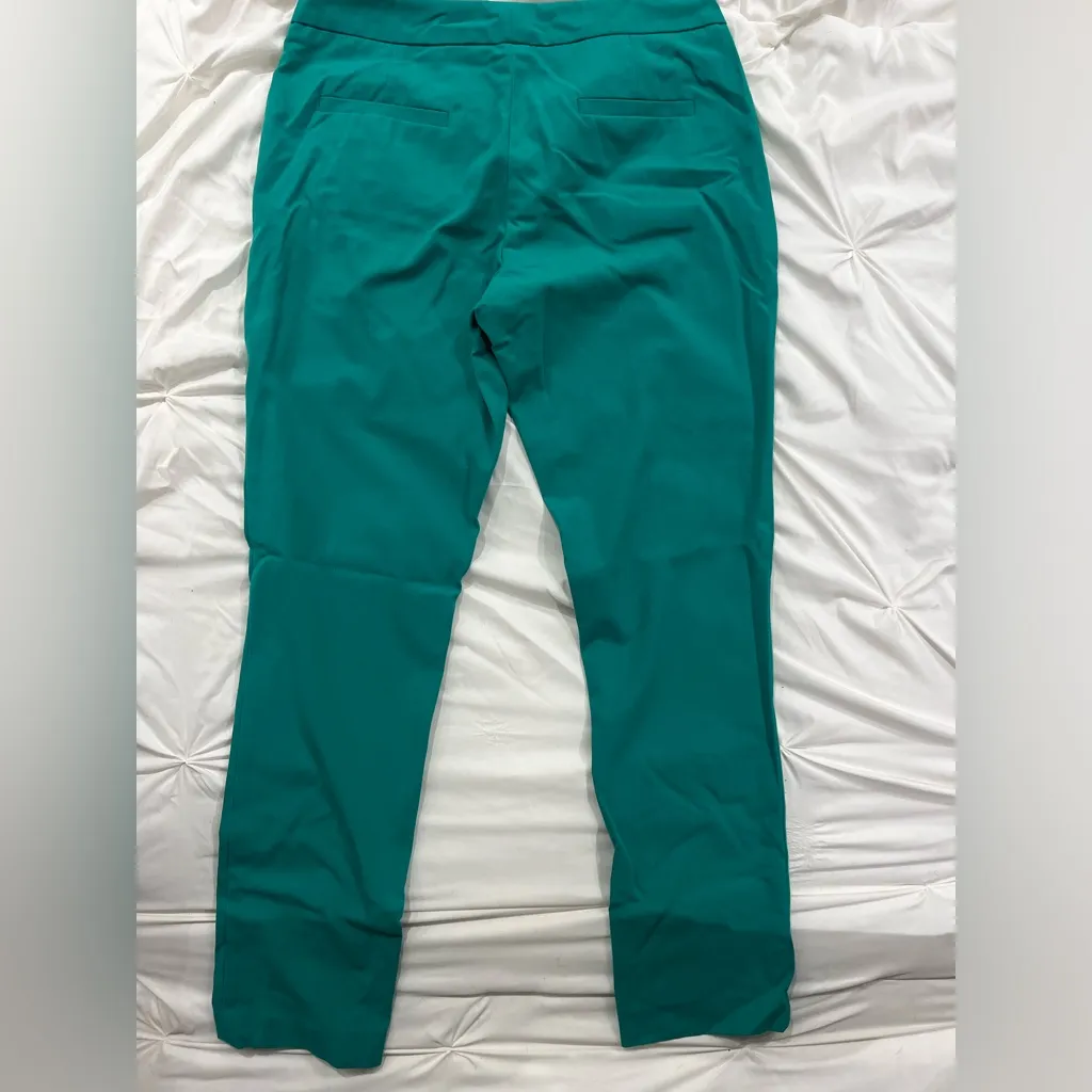 Vince Camuto Vibrant Green pants - Image 3