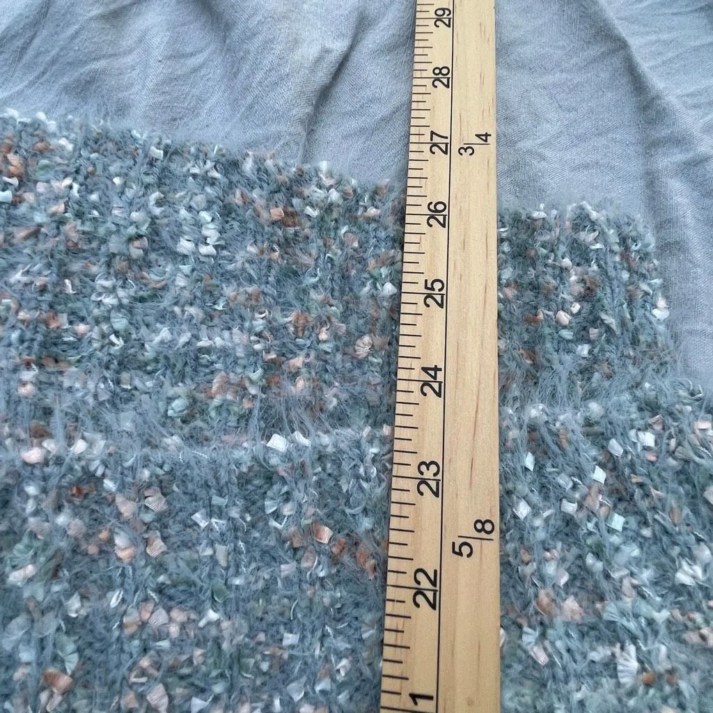 Hem & Thread size soft boxy multi colored fluffy sweater. - Image 5