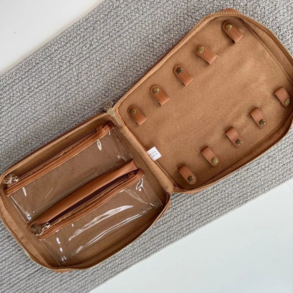 The Royal Standard Cognac Tan Travel Zippered Jewelry Makeup Bag NWOT - Image 5