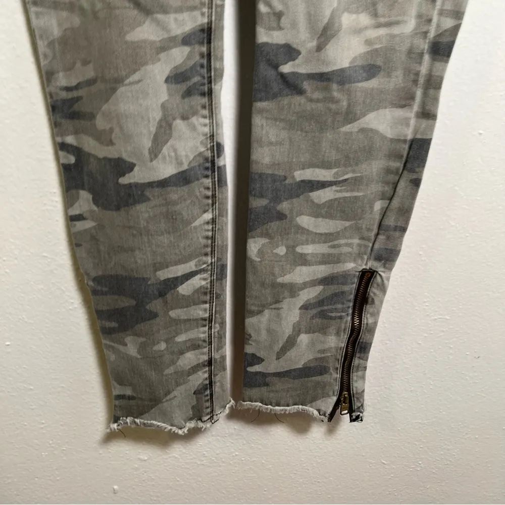 Express Jeans Ankle Jegging Faded Camo Mid-Rise 4R - Image 7