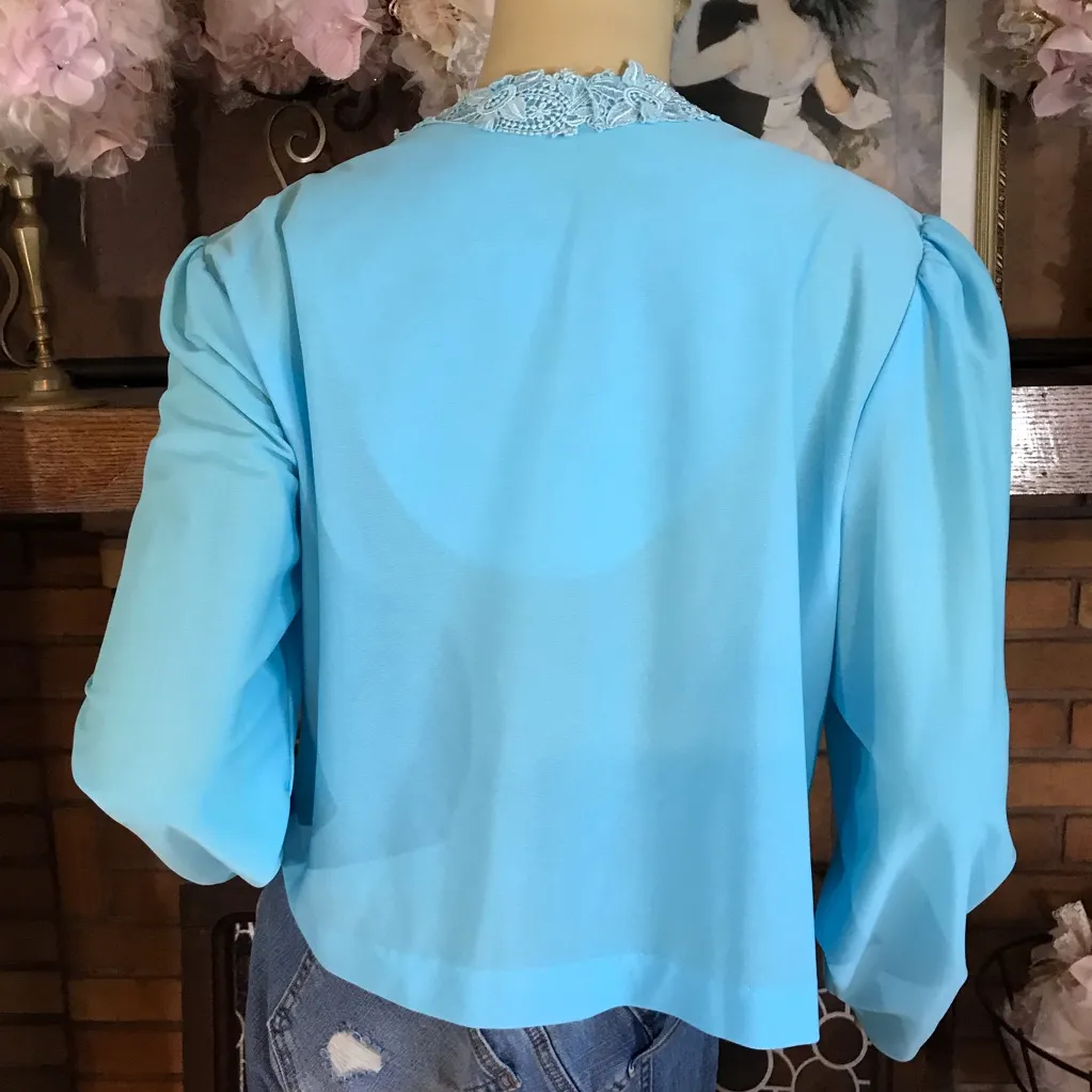 VINTAGE 1980'S BOSTON MAID BLUE KNIT CARDIGAN TOP WITH LACE EMBROIDERY (12) - Image 6