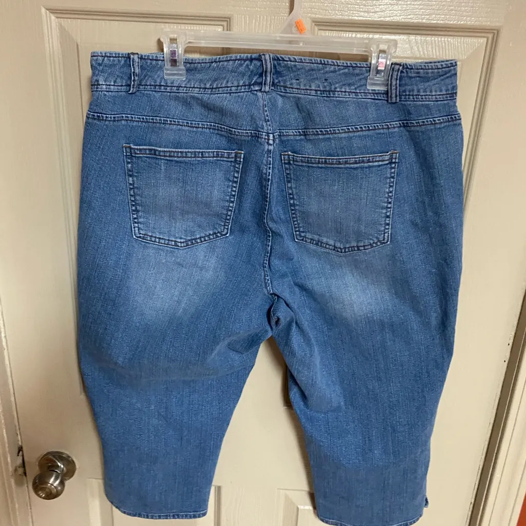 CHAPS  Light Blue Denim Jeans - Image 8