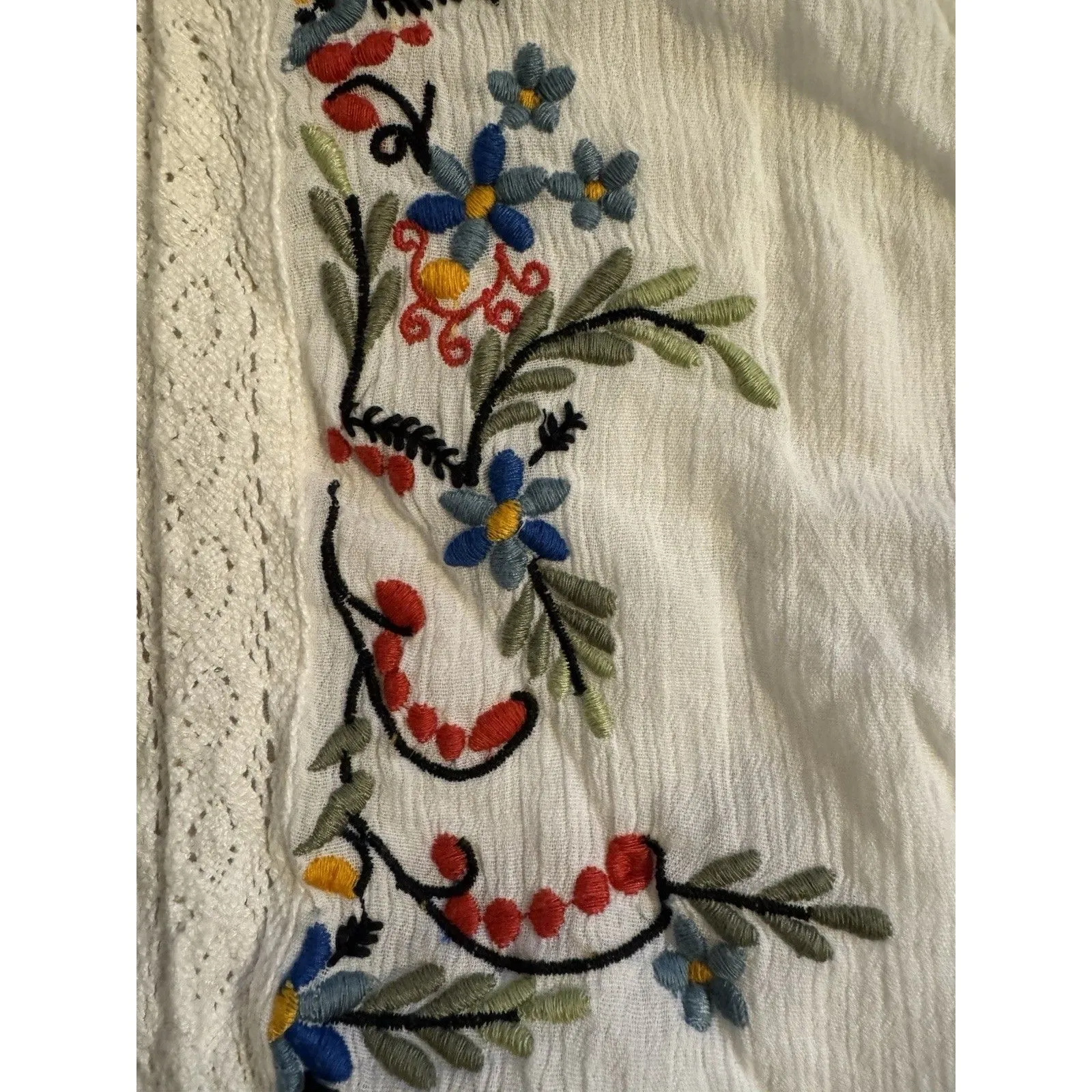 Hollister Embroidered Crop Top Large White Peasant Boho  Cotton -Linen Like - Image 8