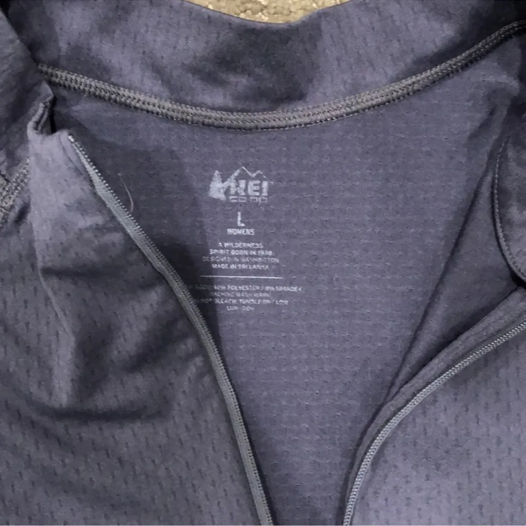 REI Women's Gray Long Sleeve Running 1/4 Zip, Large - Image 2