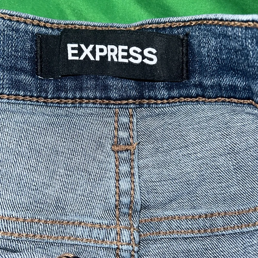 Express Embroidered Denim Shorts size 10 - Image 7