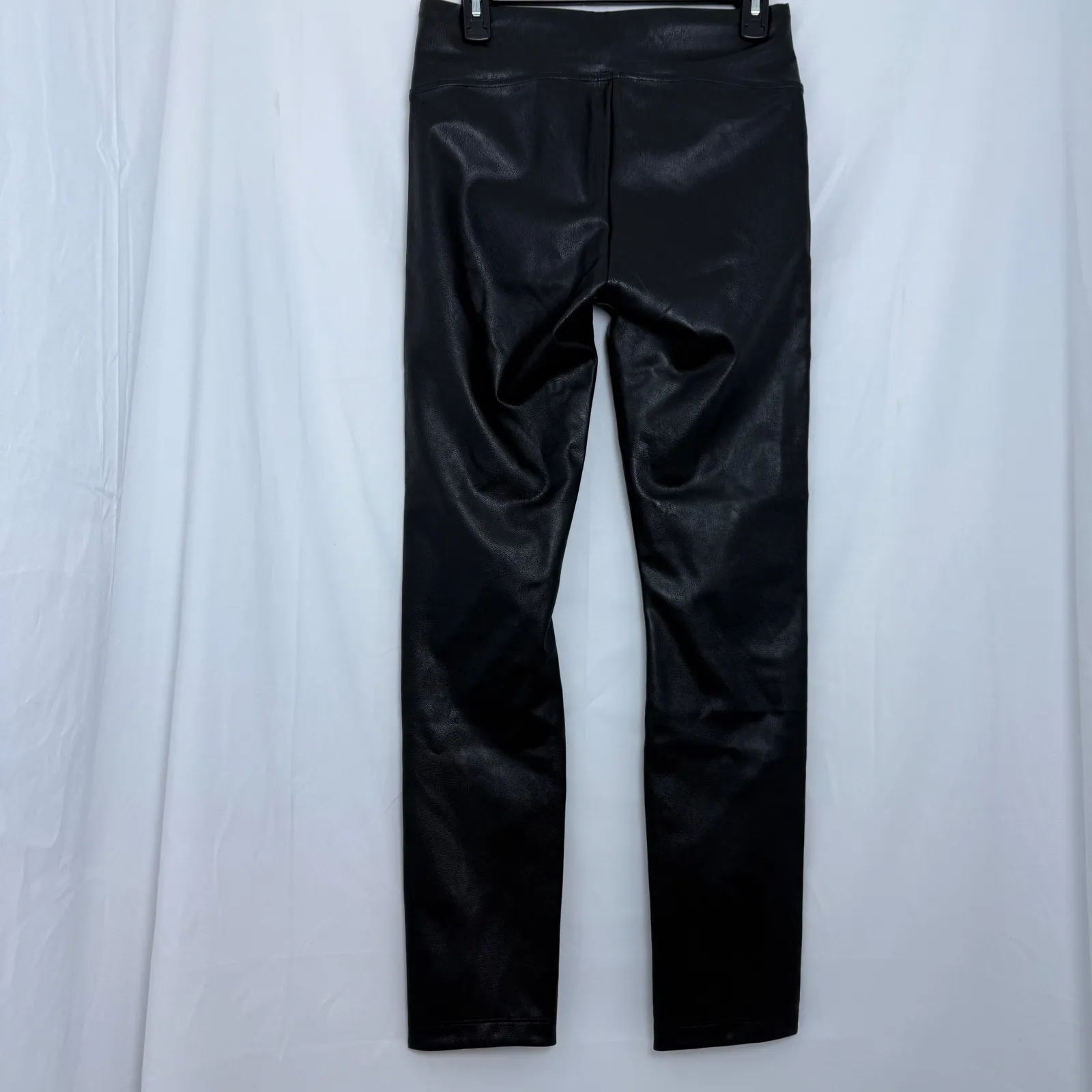 Spanx Leather Like Front Slit‎ Skinny Black Size Medium Split Hem - Image 4