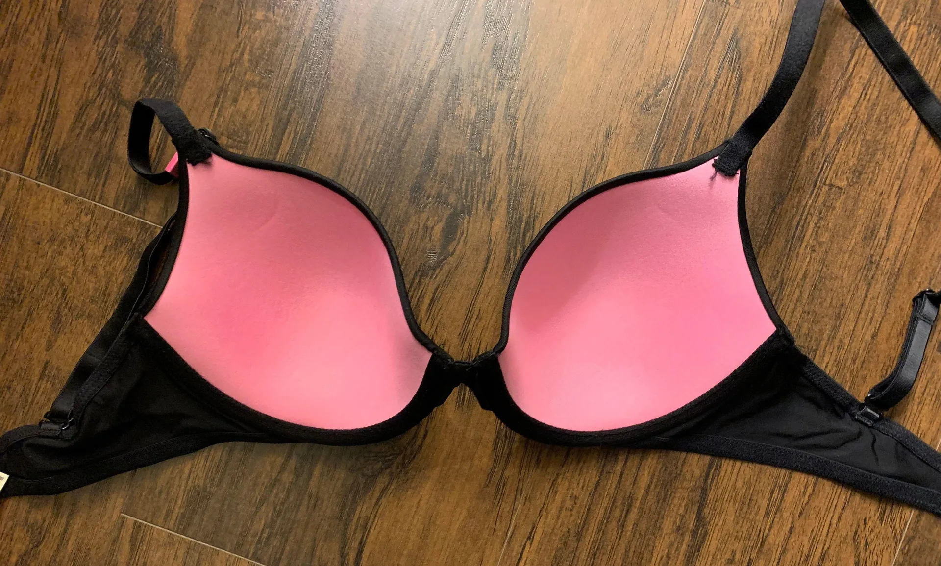 Victoria's Secret T-shirt Bra 32C - Image 2