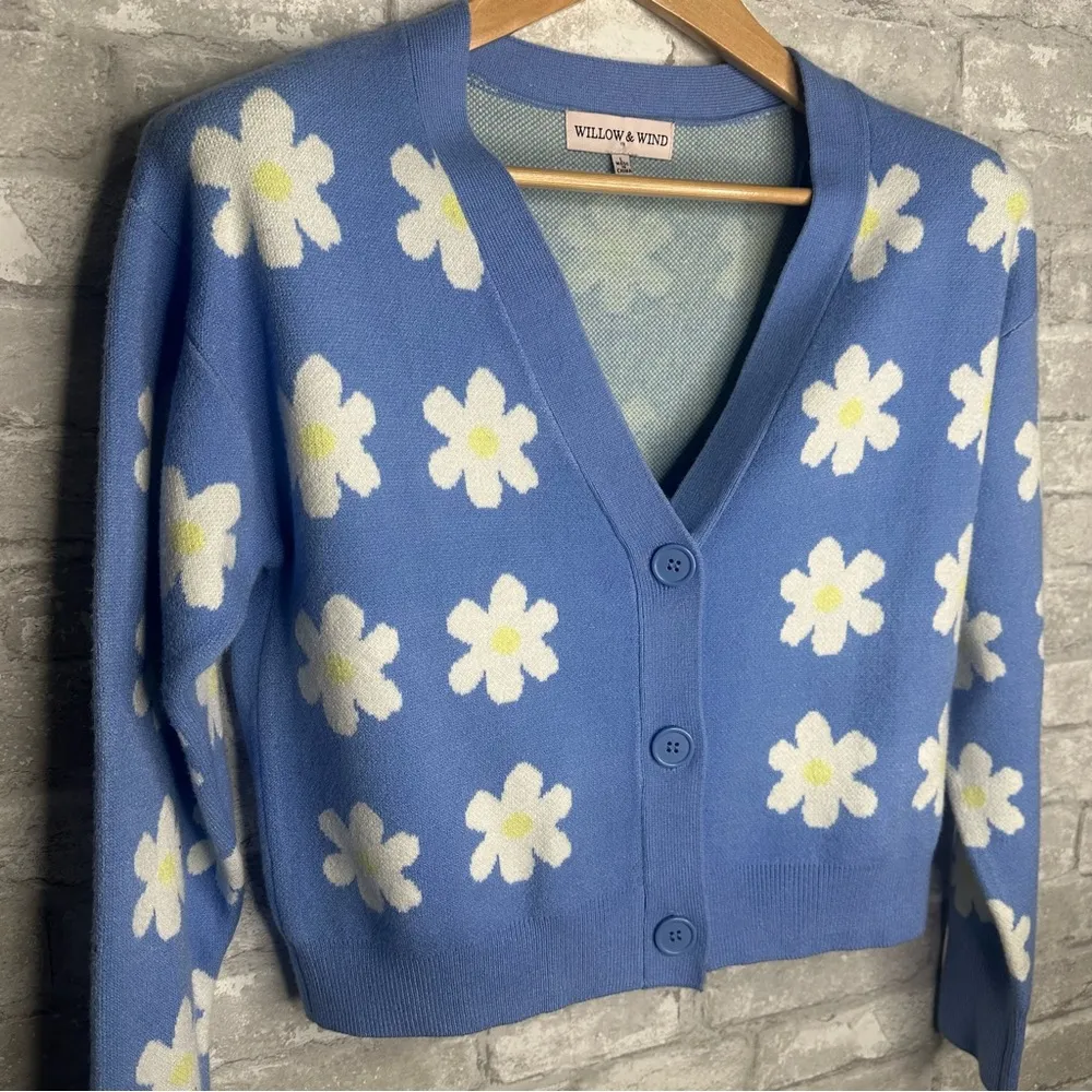 Willow and Wind Women's Sweater Cardigan Daisy Flower Design Size Large Blue - Image 3