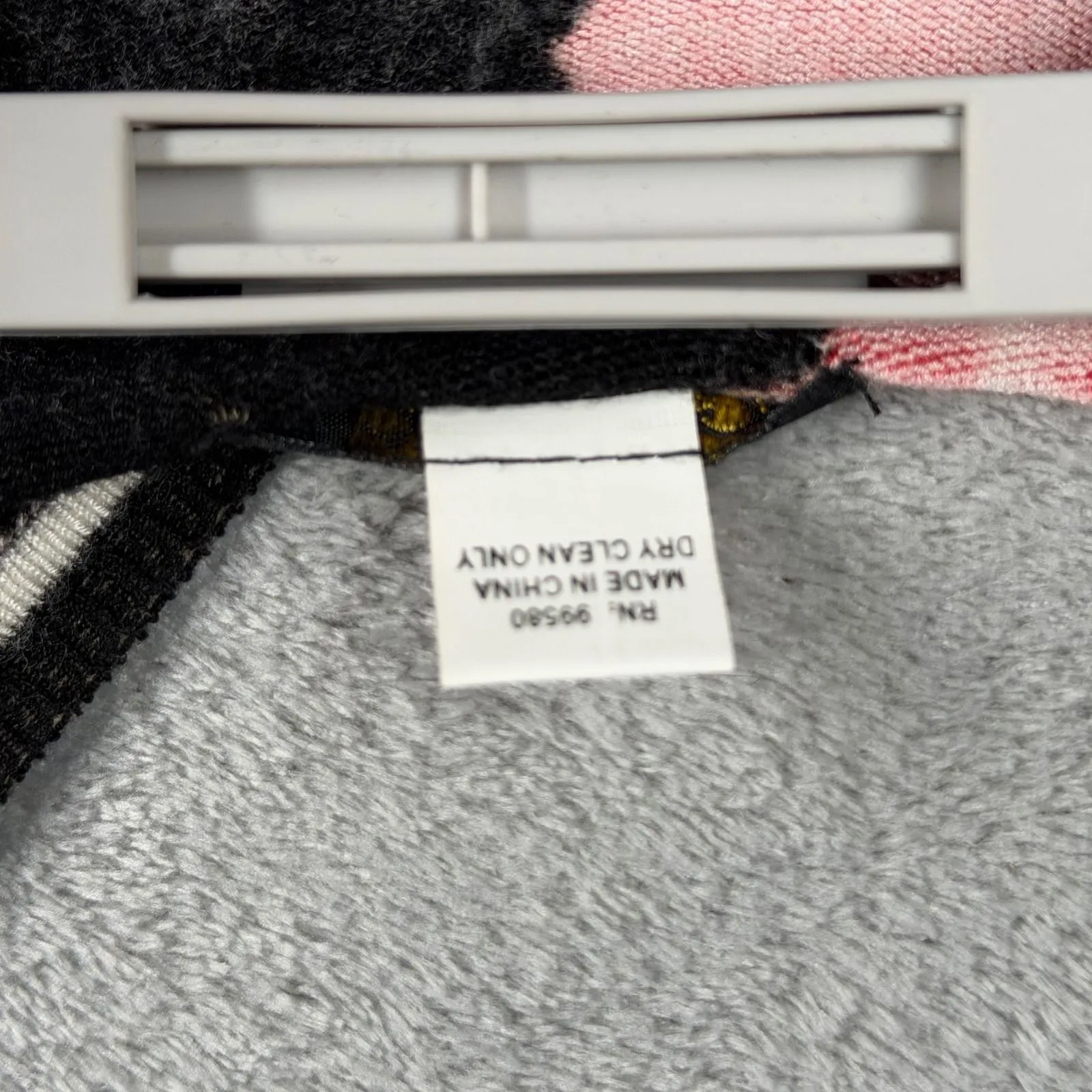 Elizabeth New York Petite M Floral Sweater Vest Red Roses Romantic Goth Coquette Black Size undefined - Image 7