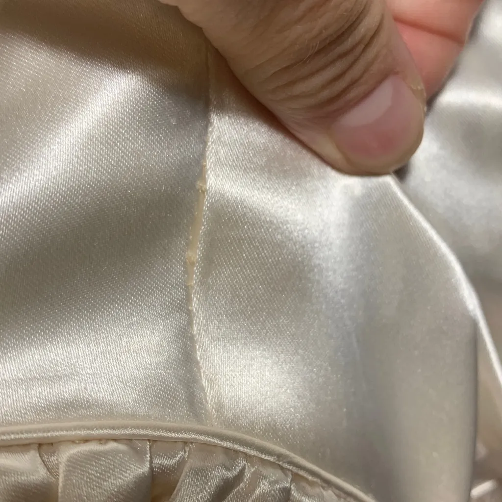 Antique Vintage Cream Satin and Lace Wedding Dress with Buttons Size XS White - Image 14