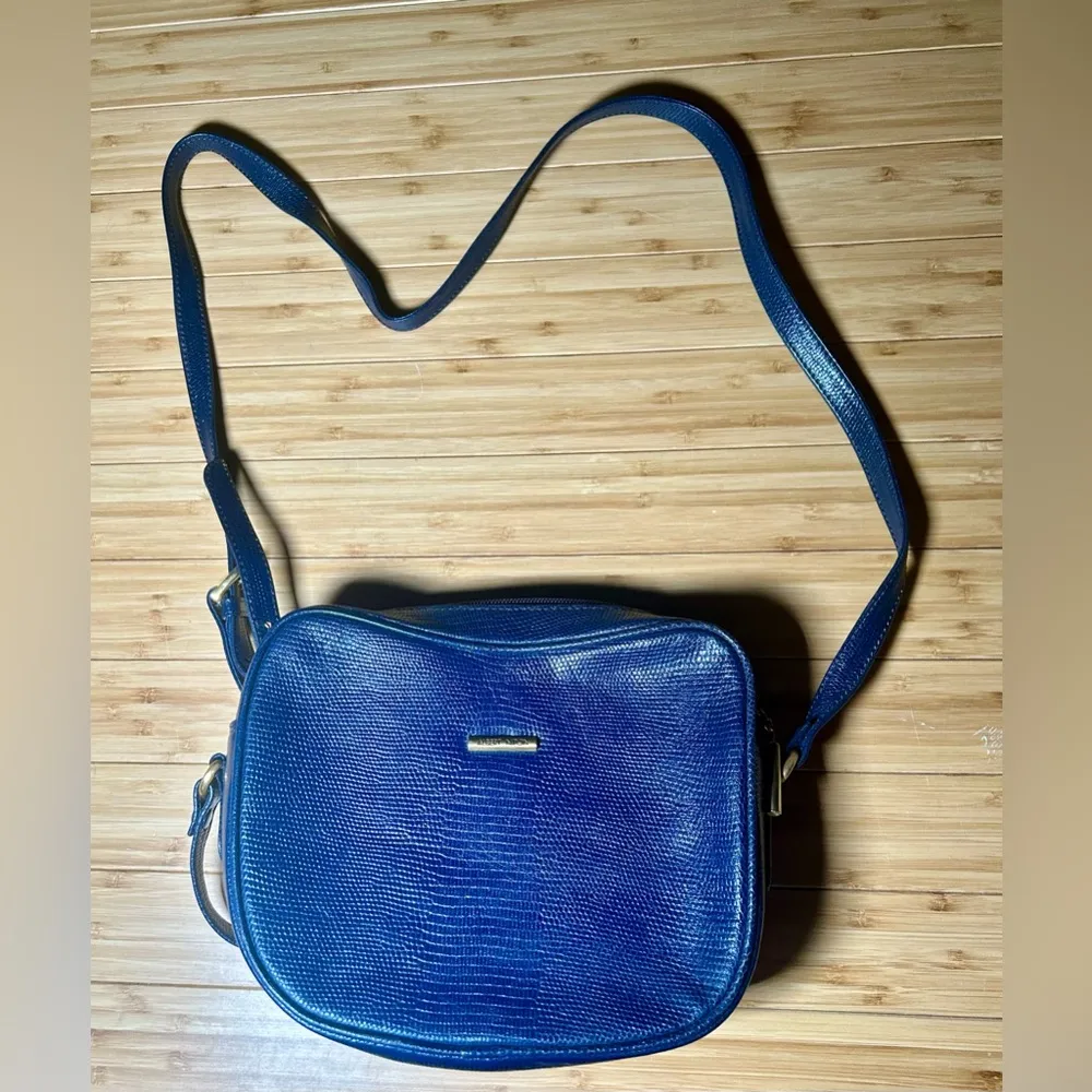 Vintage Albert Nipon Blue Leather Crossbody Purse - Image 3