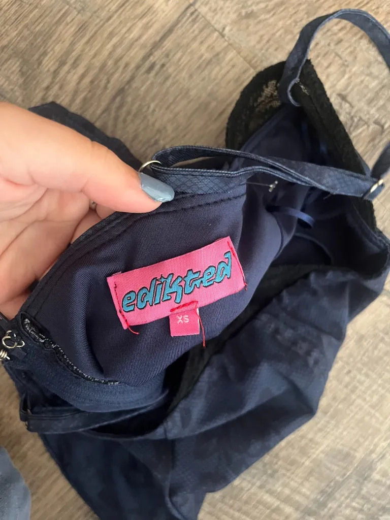 Edikted Amal Navy Blue Corset Top NWOT - Image 3