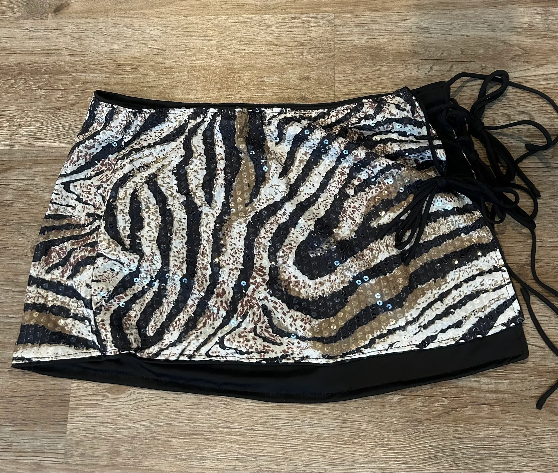 Mini Skirt - Image 2