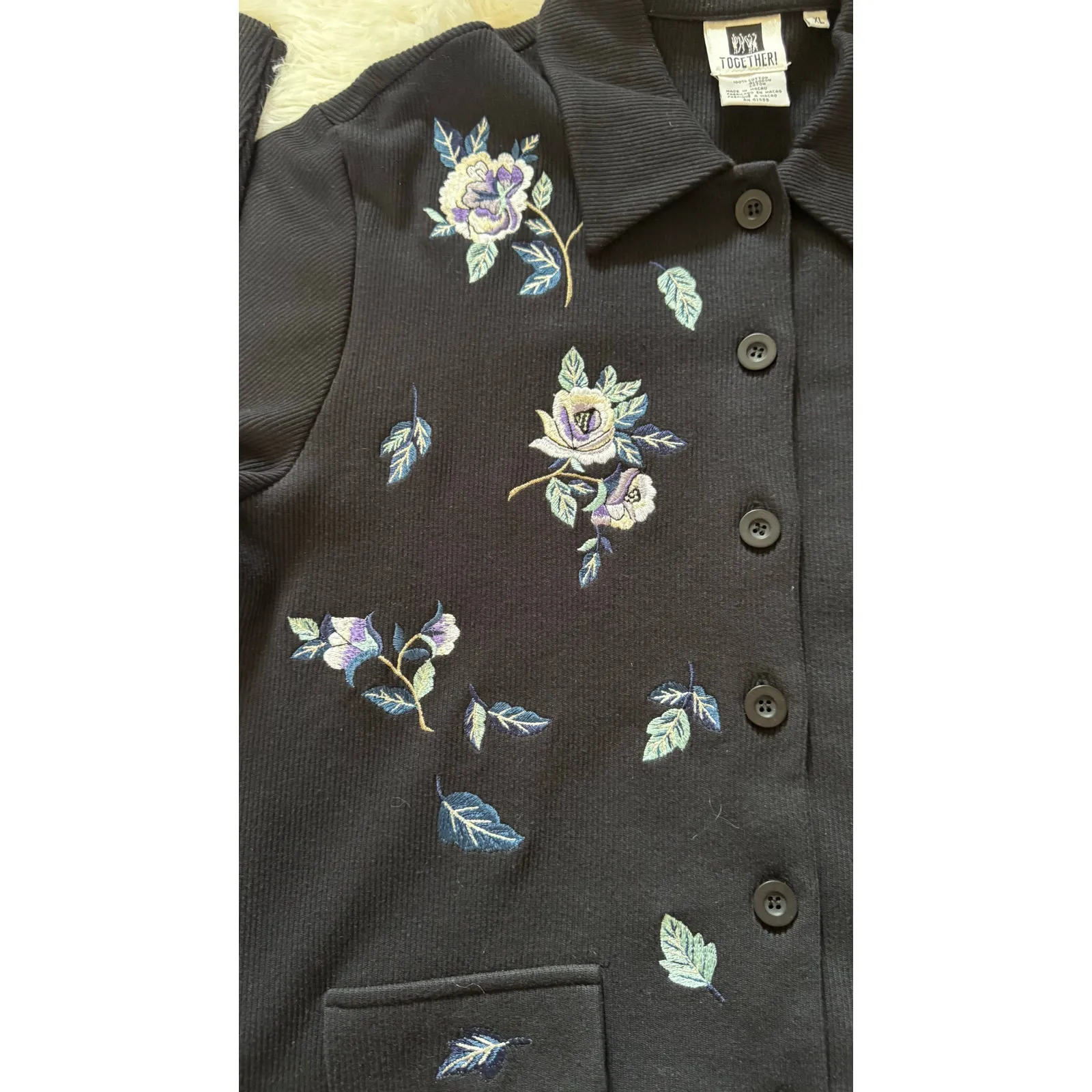 Vintage Together! Women’s Black Embroidered Floral Button Up Cardigan Sweater XL - Image 3