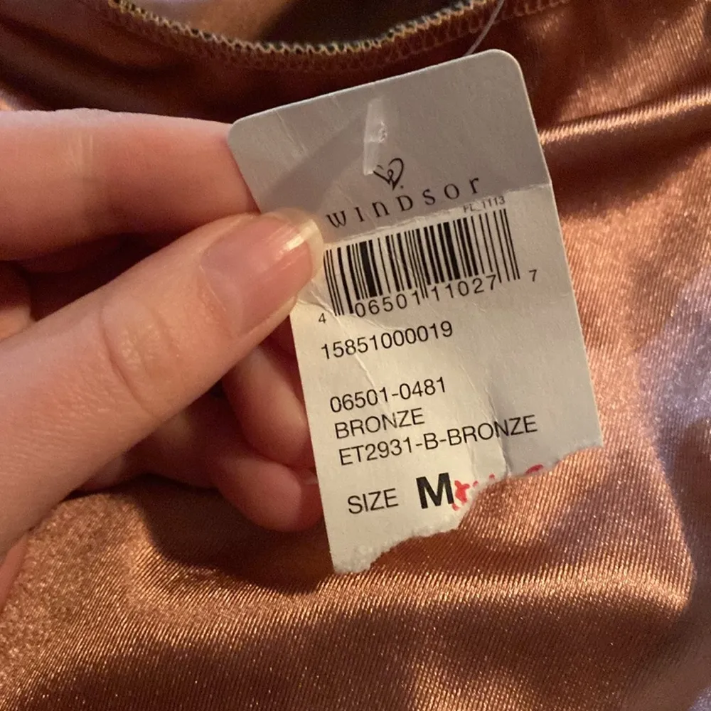 NWT Women’s windsor skirt - Image 4