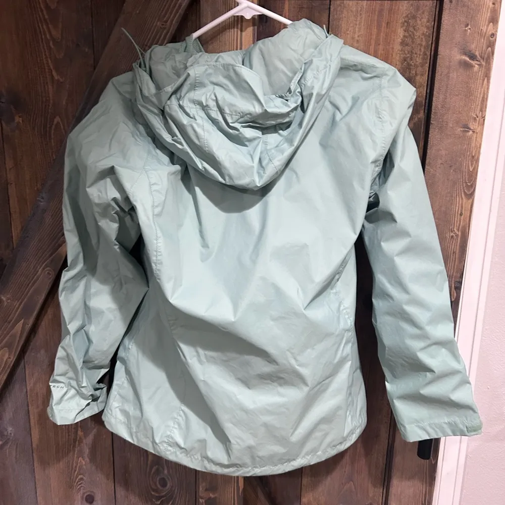 Columbia Light Green Rain Jacket - Image 2