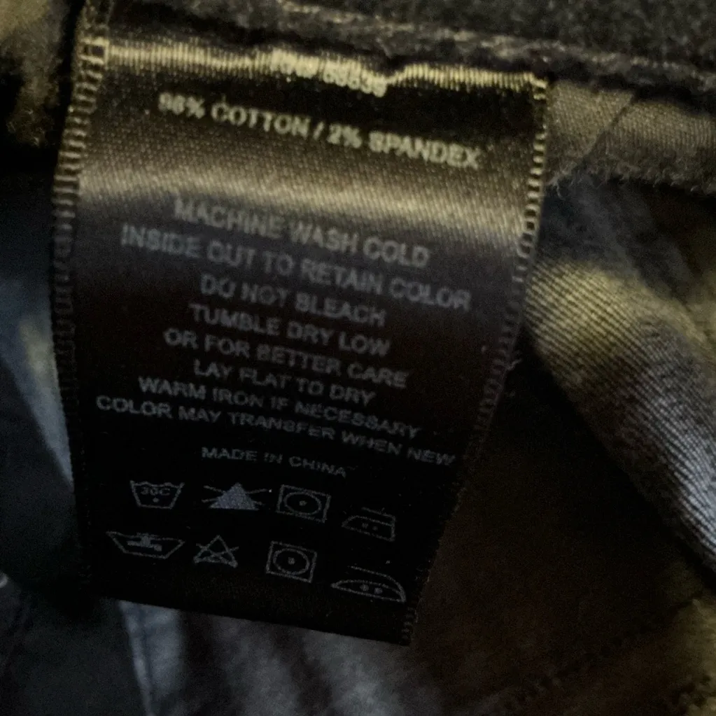 Kut from the Kloth dark wash boot cut jeans - Image 3