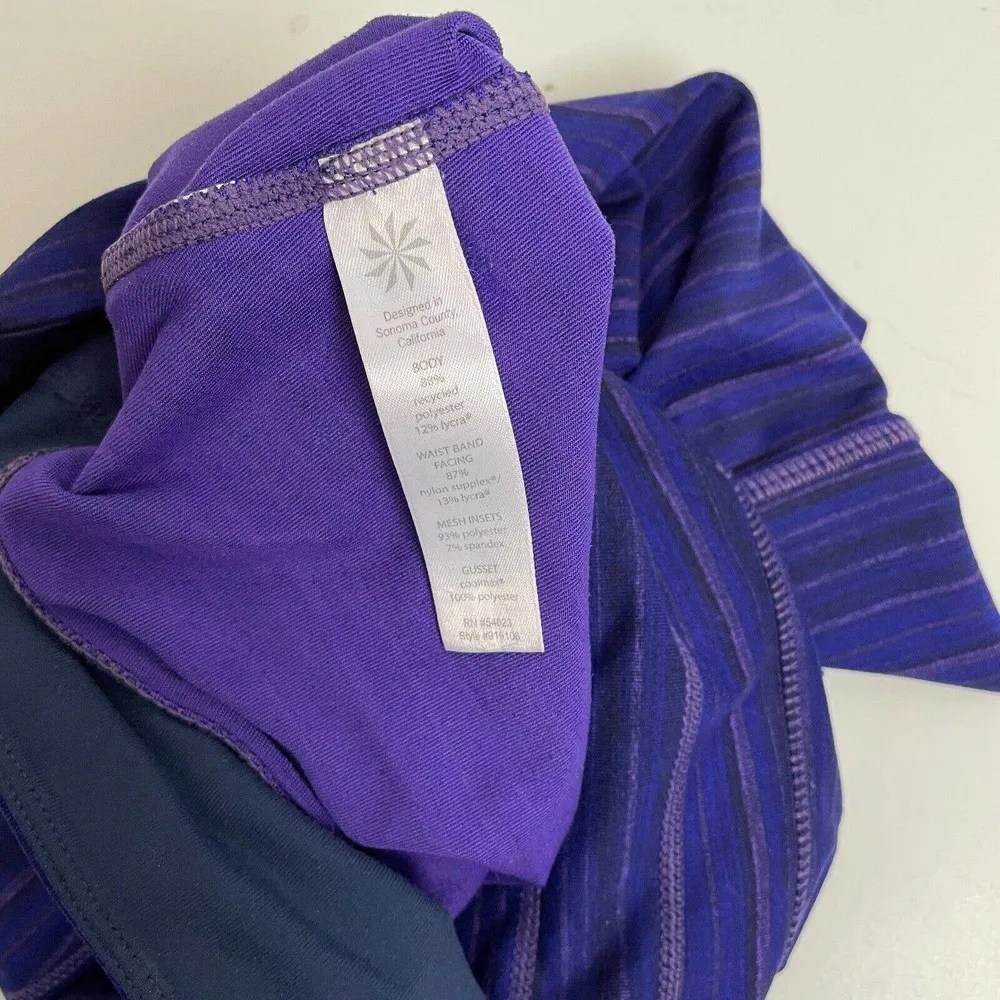 Athleta Splash Relay Capri Legging Medium Petite Women Purple Yoga Reflective - Image 12