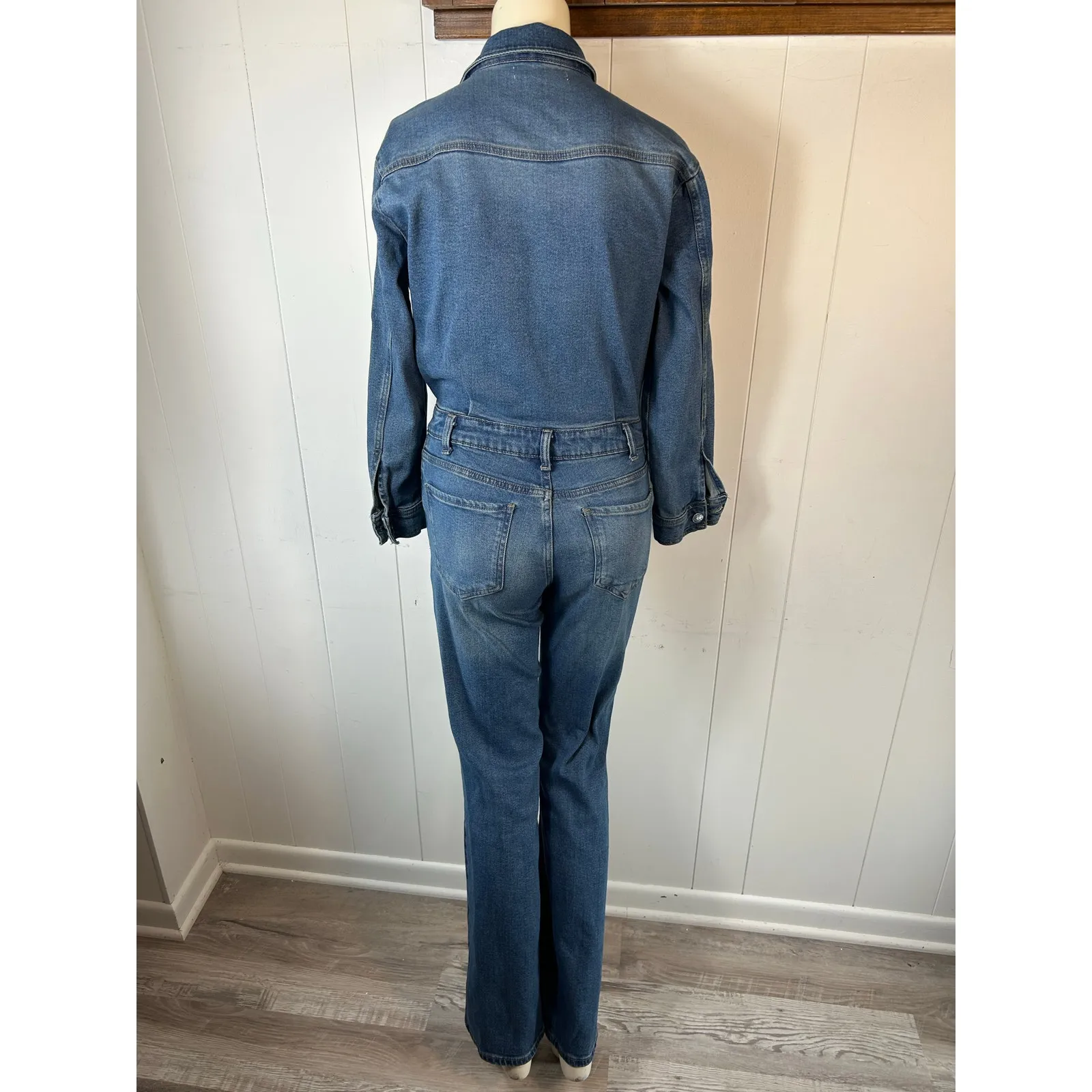 Mango Long Denim Jumpsuit in Size Medium with a 31" Inseam - Image 5
